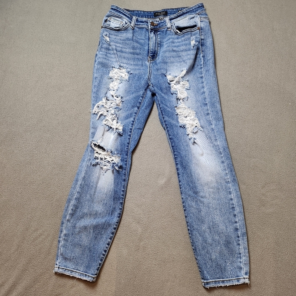 Judy Blue Boyfriend fit Jeans Distressed Sz 29 / 9